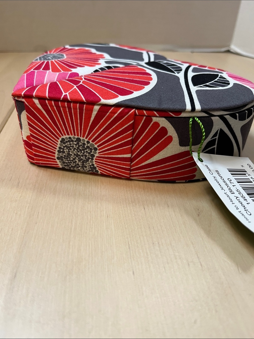 NWT - Vera Bradley Heart to Heart Jewelry Case in Cherry Blossoms 14635-170 - Picture 6 of 14